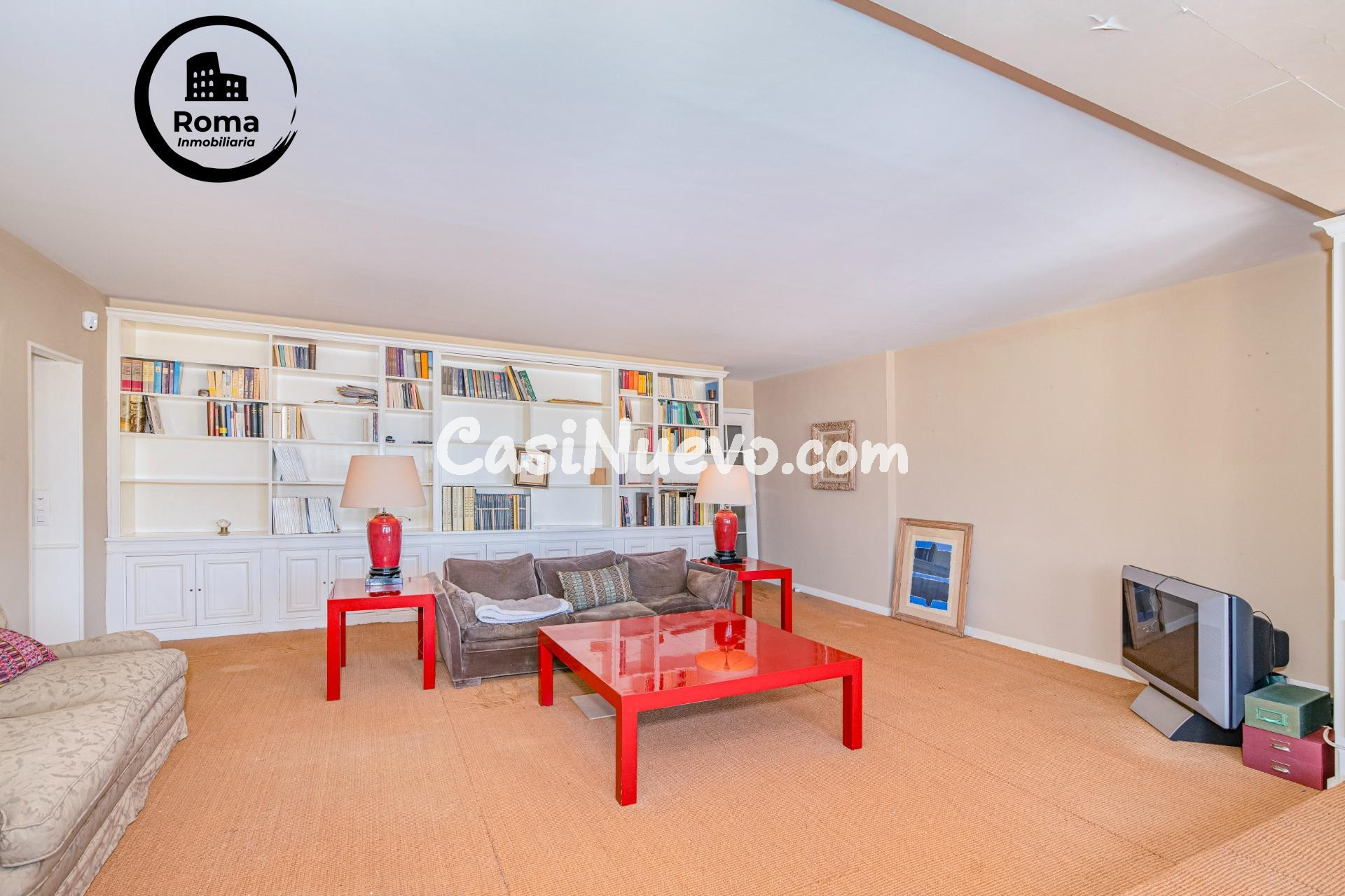 Ático céntrico espacioso con vistas despejadas - foto 7