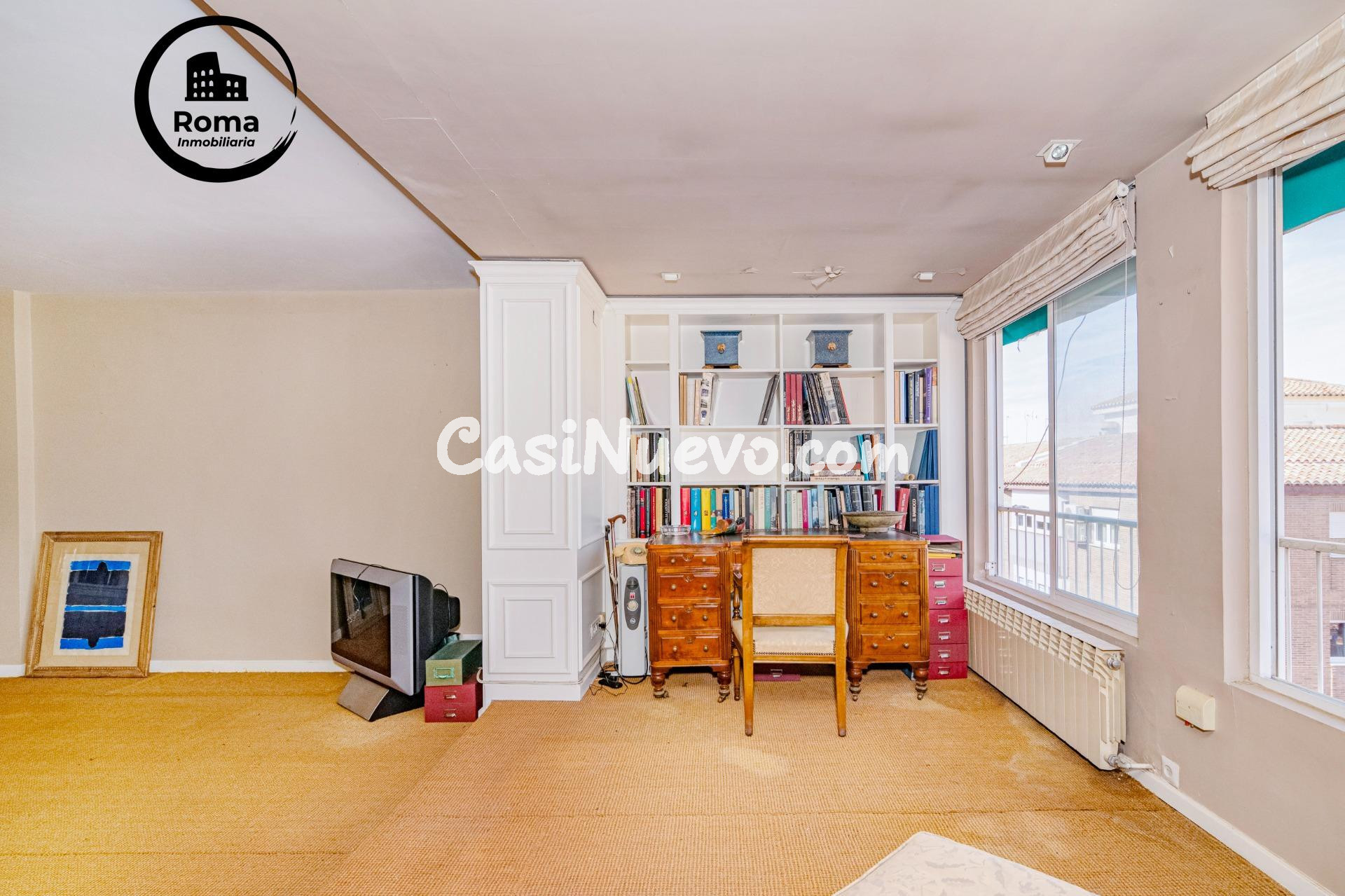 Ático céntrico espacioso con vistas despejadas - foto 8