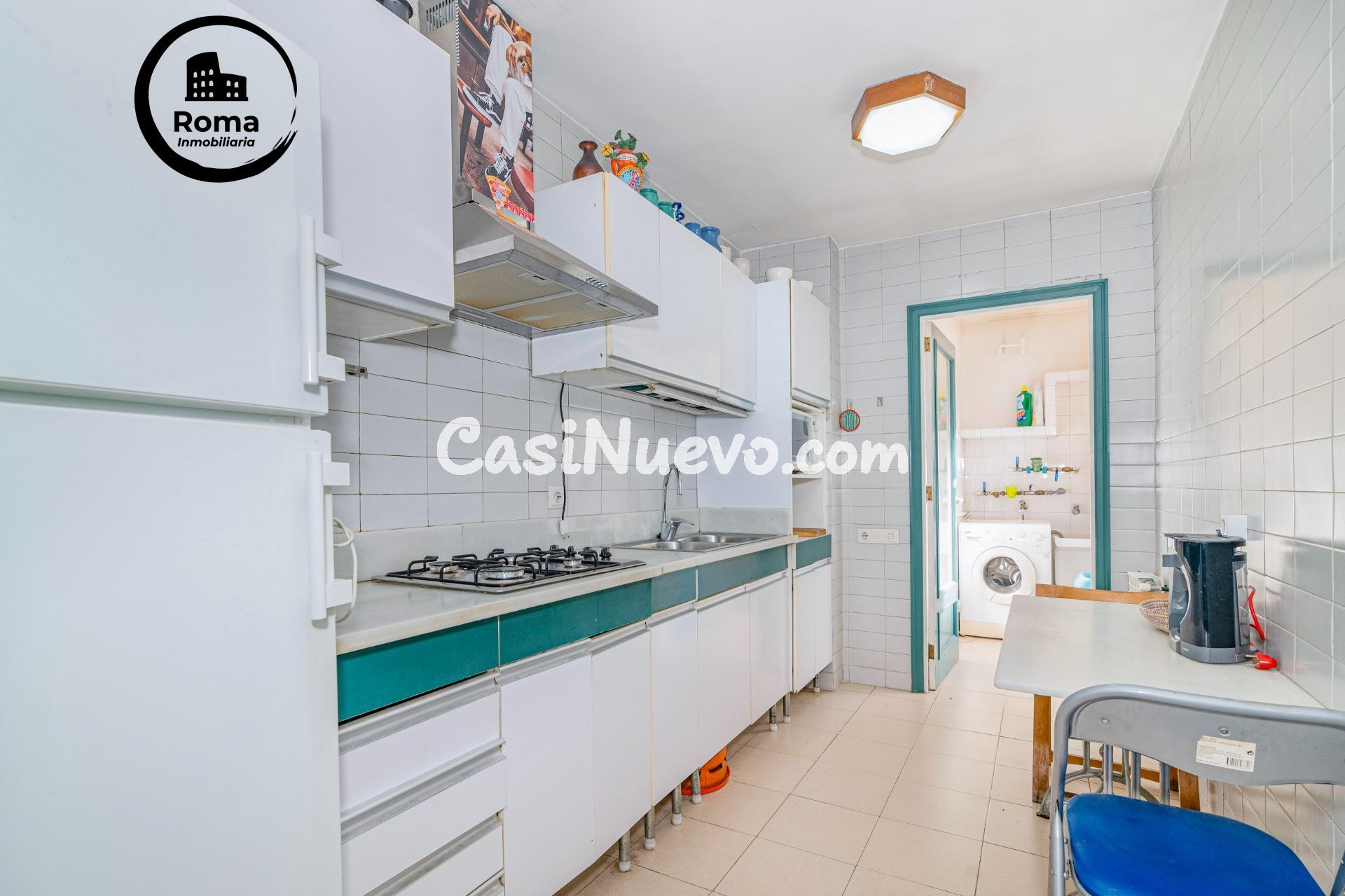 Ático céntrico espacioso con vistas despejadas - foto 14