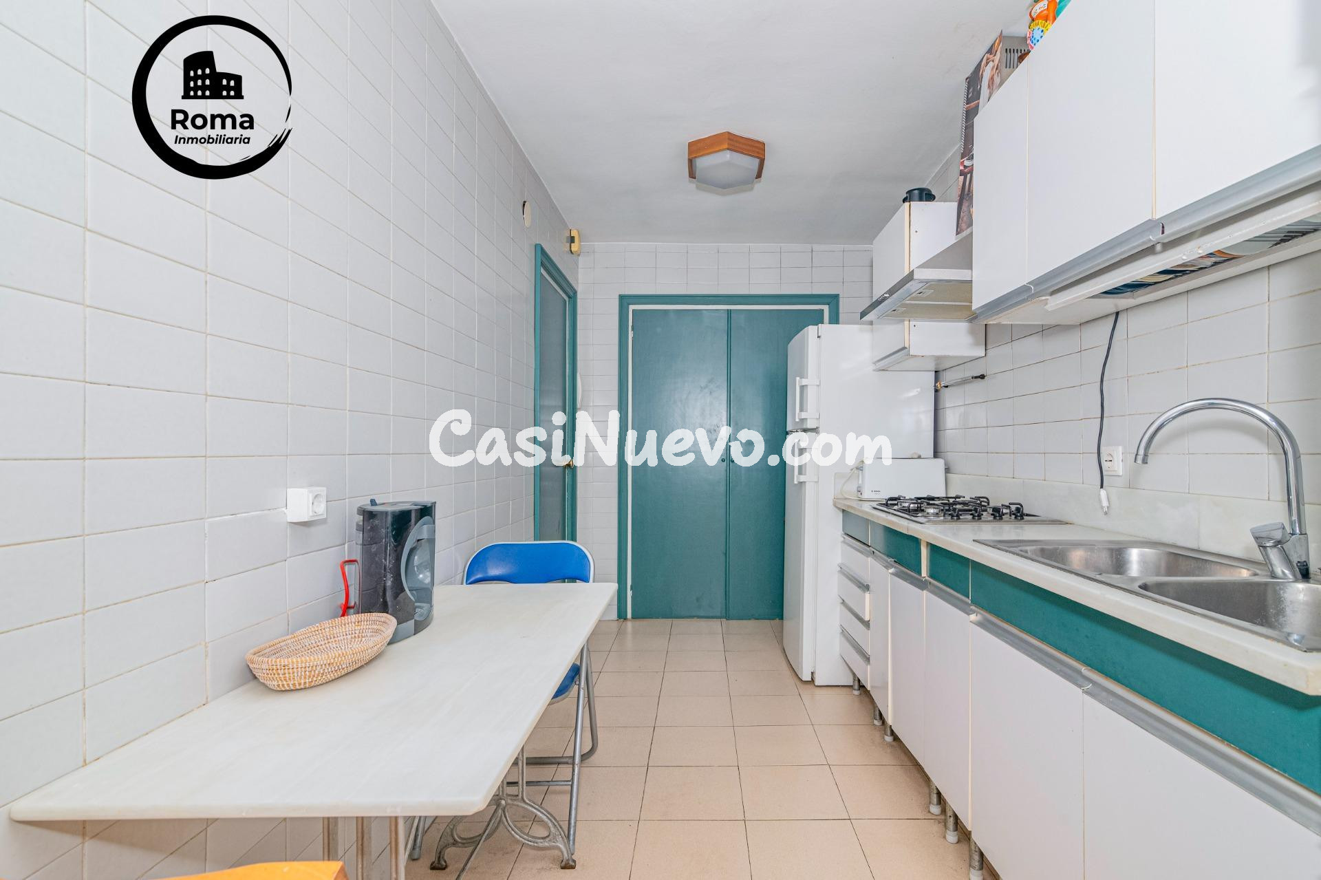 Ático céntrico espacioso con vistas despejadas - foto 16