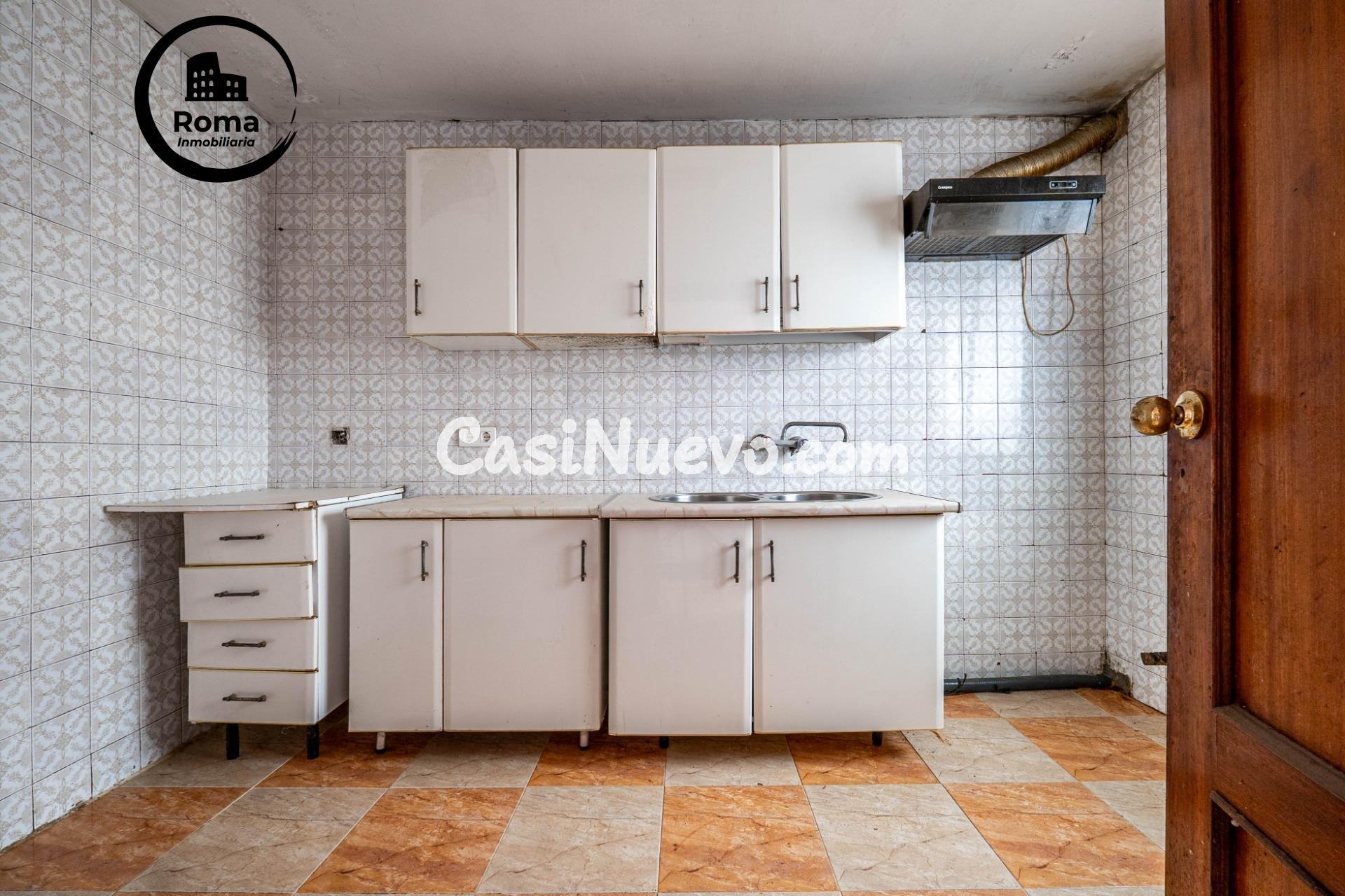 SE VENDE CASA CON UNA PARCELA DE 461 m2 (EN EL CENTRO DE LOS - foto 16