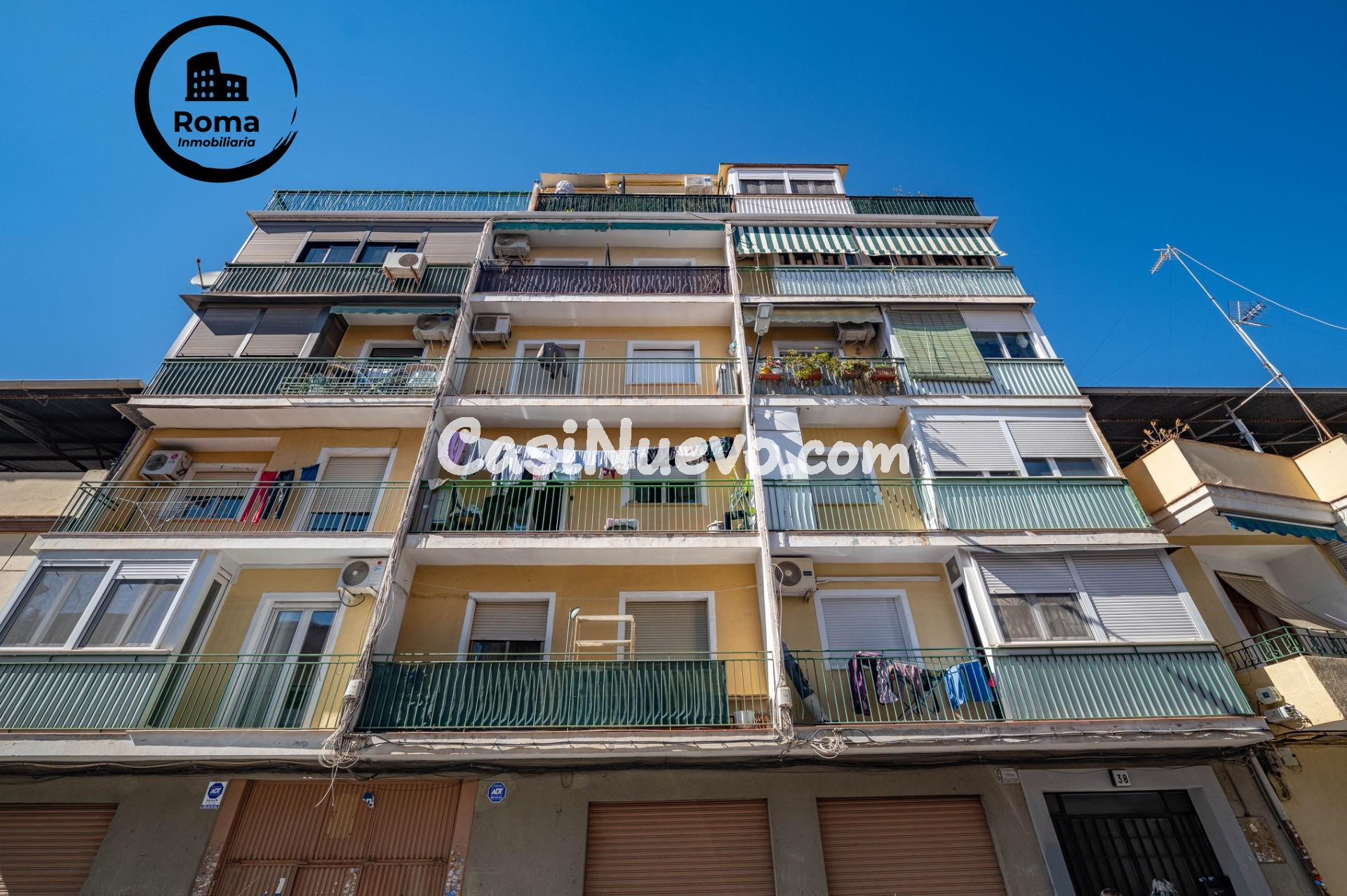 Piso con gran potencial en el Zaidín, junto al PTS – Granada - foto 2