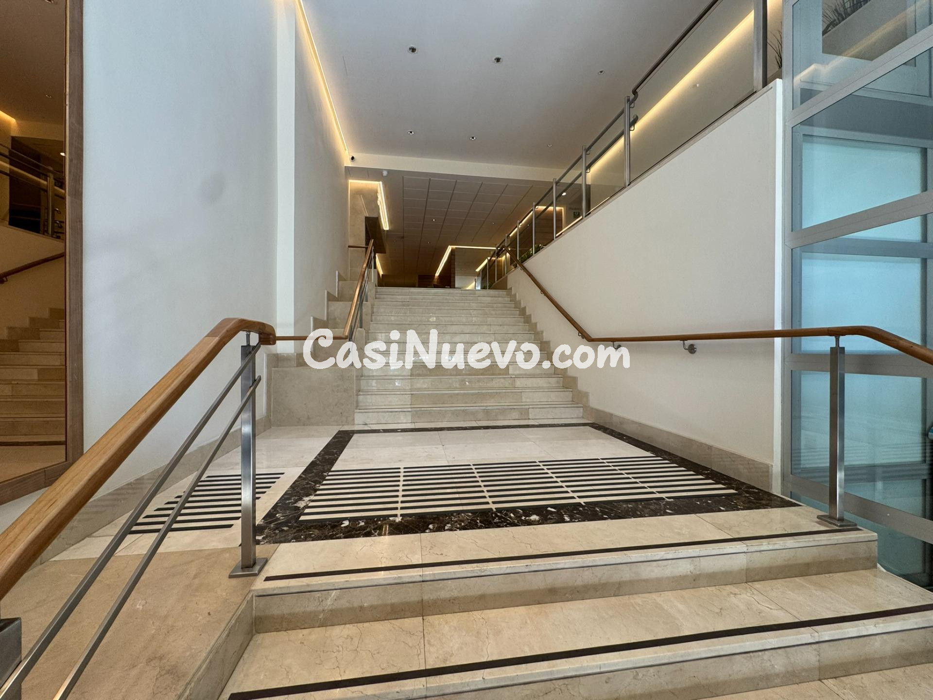 Conde Duque. Moderno 6º exterior con terraza. Amueblado. 2 d - foto 22