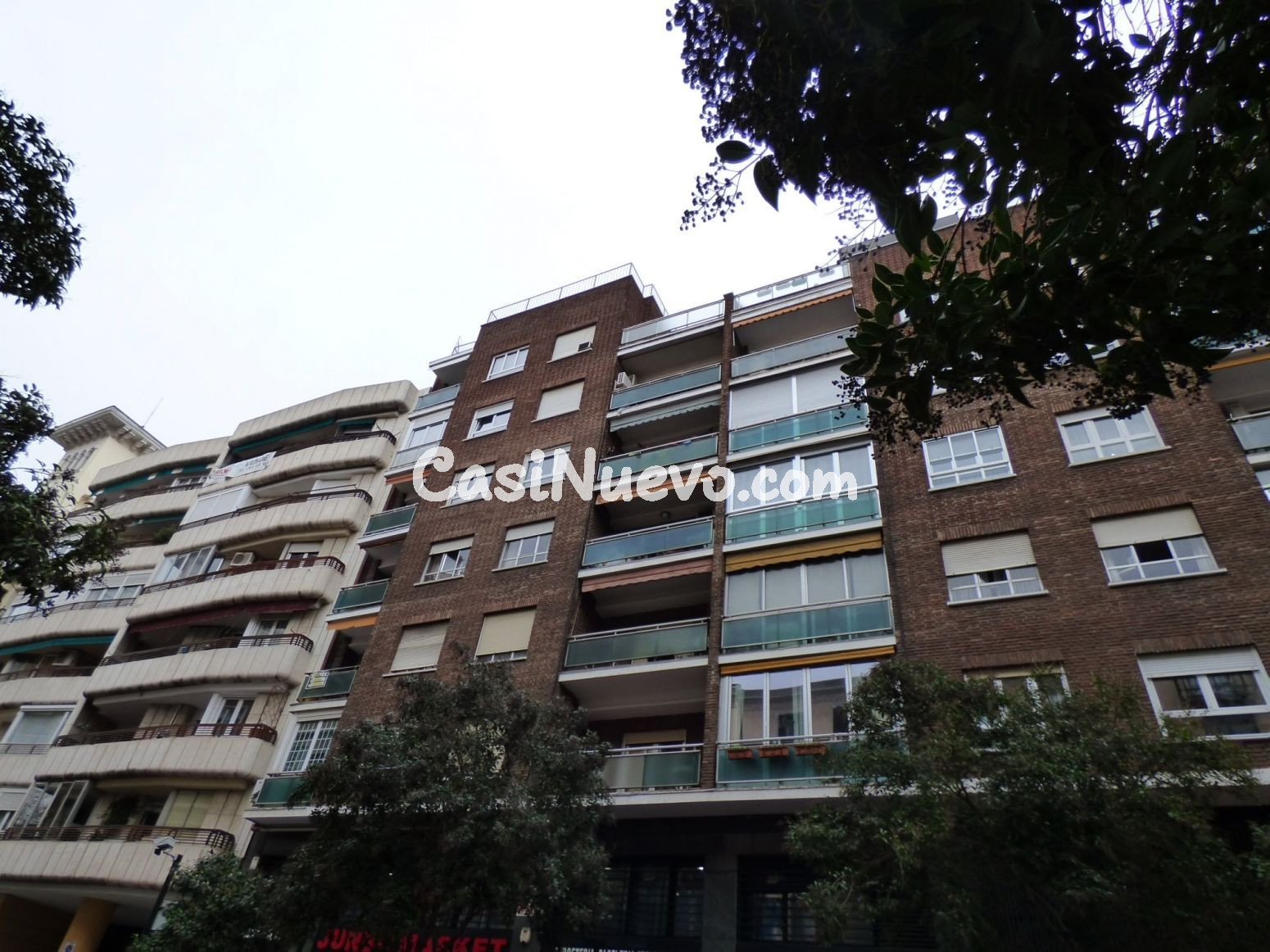 Conde Duque. Moderno 6º exterior con terraza. Amueblado. 2 d - foto 23