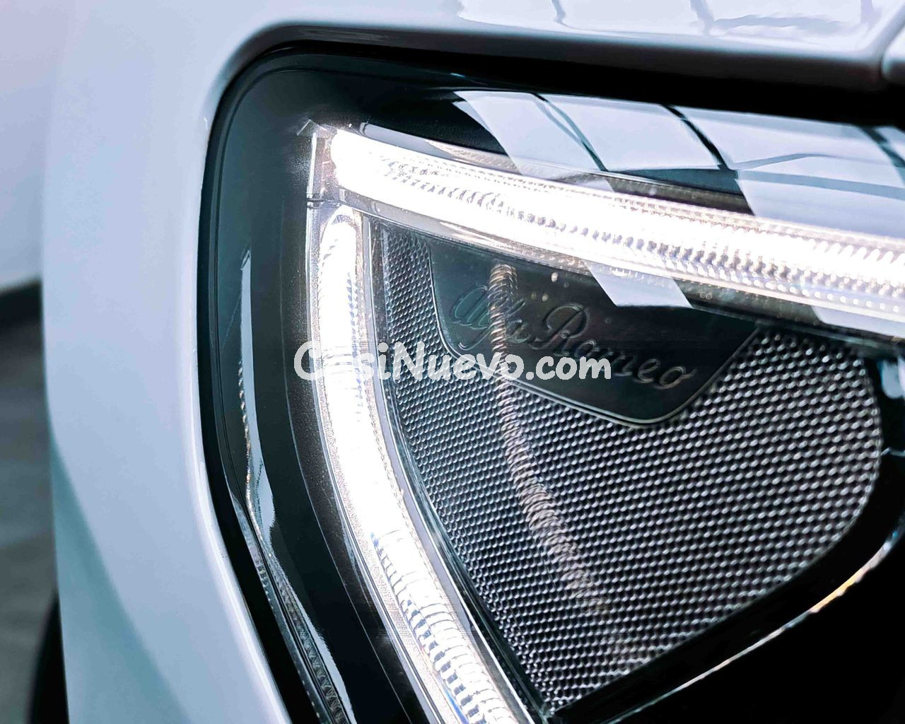 Alfa Romeo Stelvio 2.2 JTDM Super 2WD 180CV - foto 17