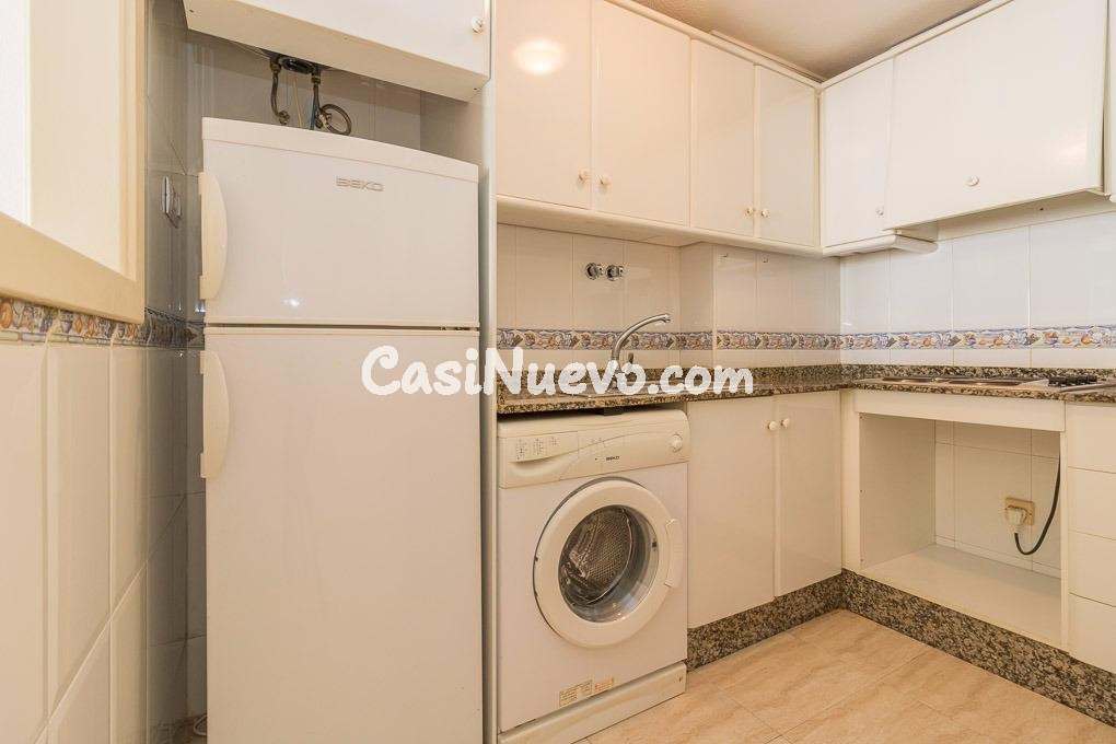 Apartamento en el centro de Torrevieja - foto 4
