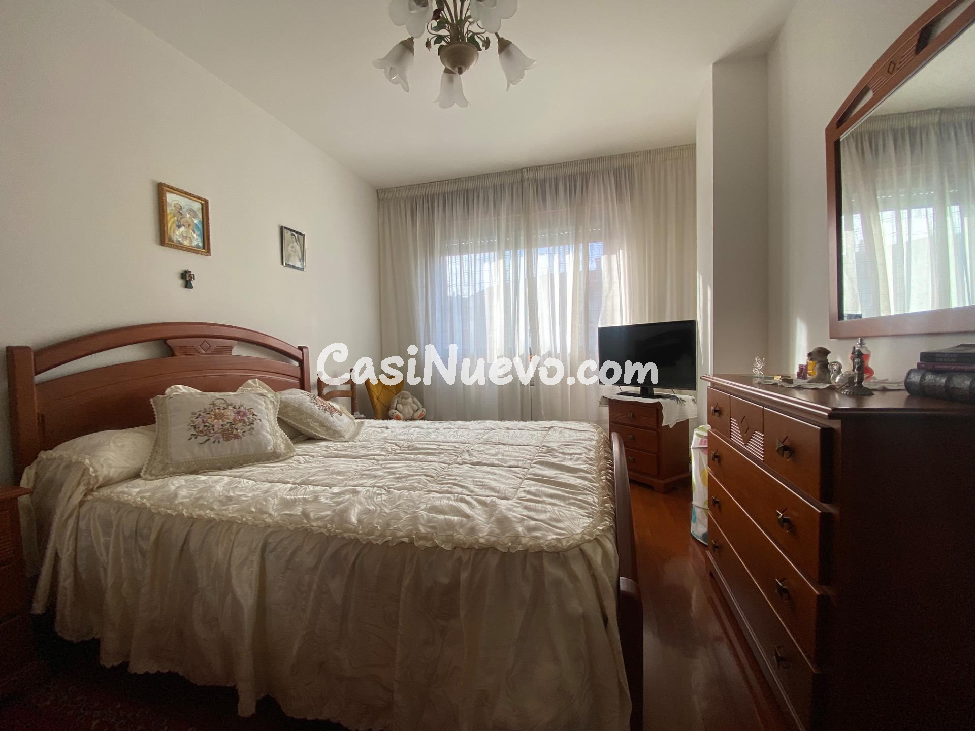 EN VENTA PISO IMPECABLE DE TRES DORMITORIOS, CON DOS BAÑOS  - foto 44