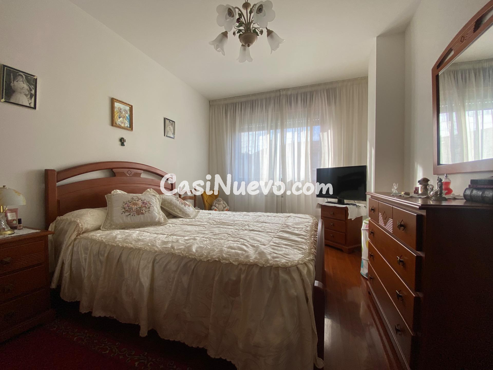EN VENTA PISO IMPECABLE DE TRES DORMITORIOS, CON DOS BAÑOS  - foto 45