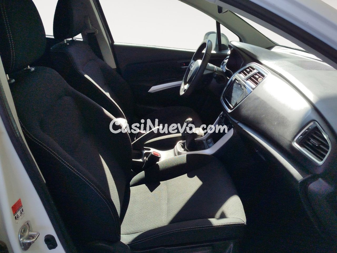 Suzuki SX4 GLE - foto 11