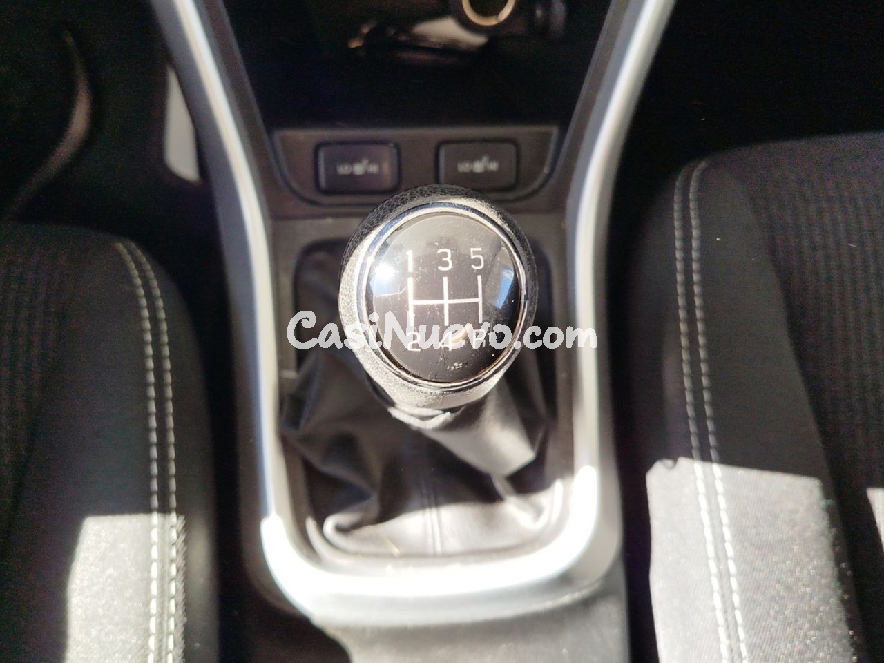 Suzuki SX4 GLE - foto 13