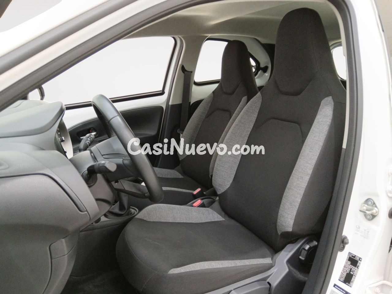 Toyota Aygo X Cross x-play - foto 8