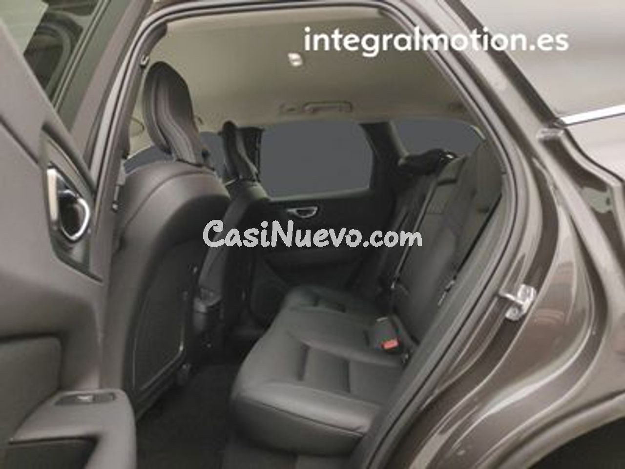 Volvo XC60 2.0 D4 Momentum Pro Auto - foto 12