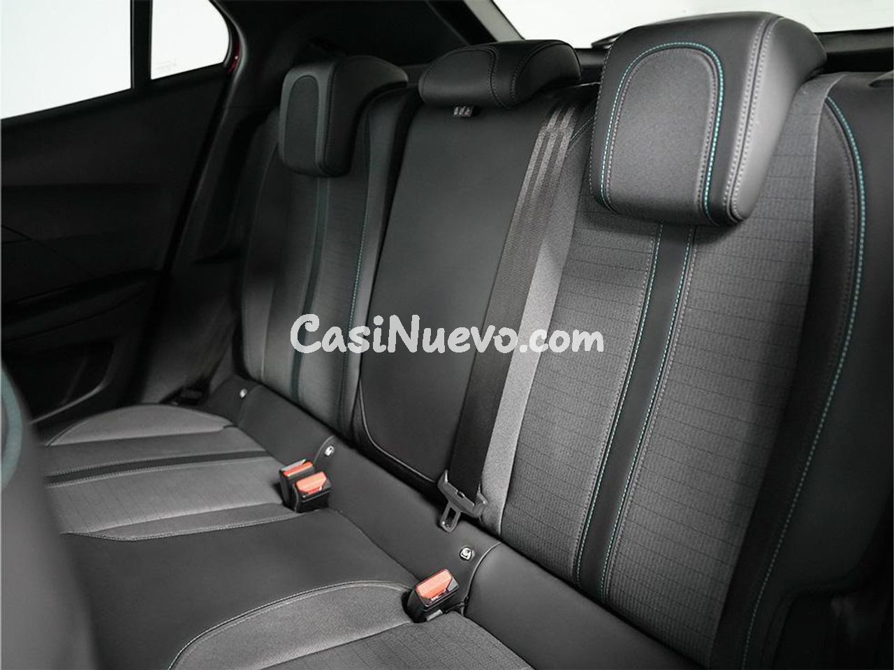 Peugeot 2008 1.2 130CV Allure  EAT8 - foto 19