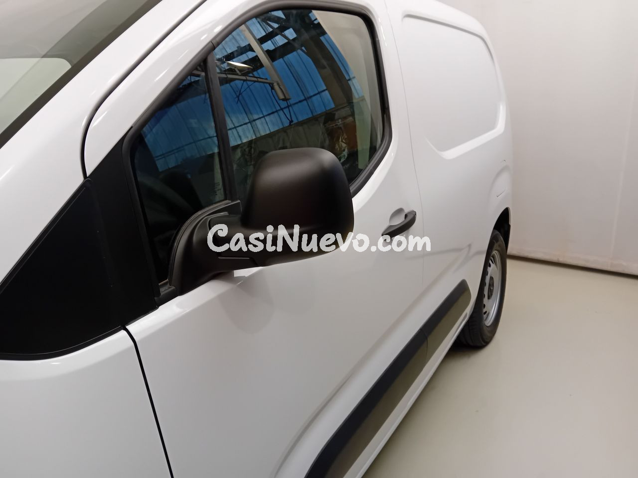 Peugeot Partner E-PARTNER FG STANDARD 800 KG BEV (100KW) 136 - foto 13