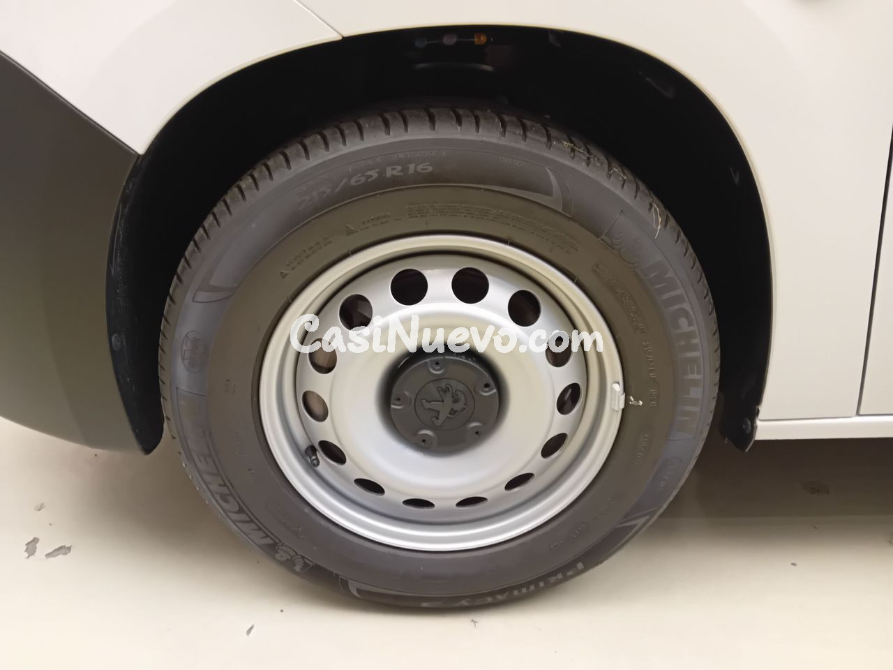 Peugeot Partner E-PARTNER FG STANDARD 800 KG BEV (100KW) 136 - foto 14