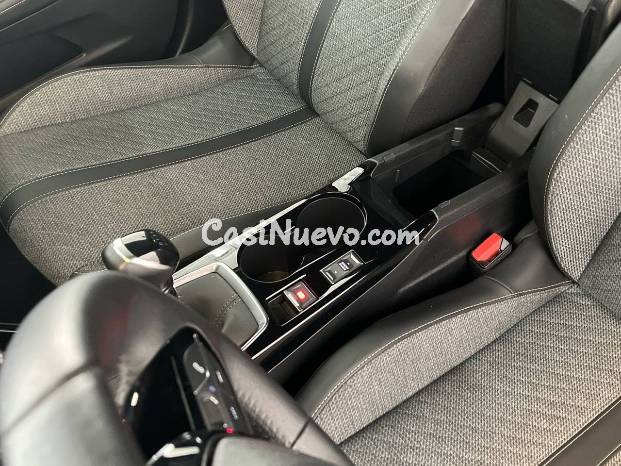 Peugeot 2008 Puretech 100 S&S 6 Vel. MAN Allure - foto 23