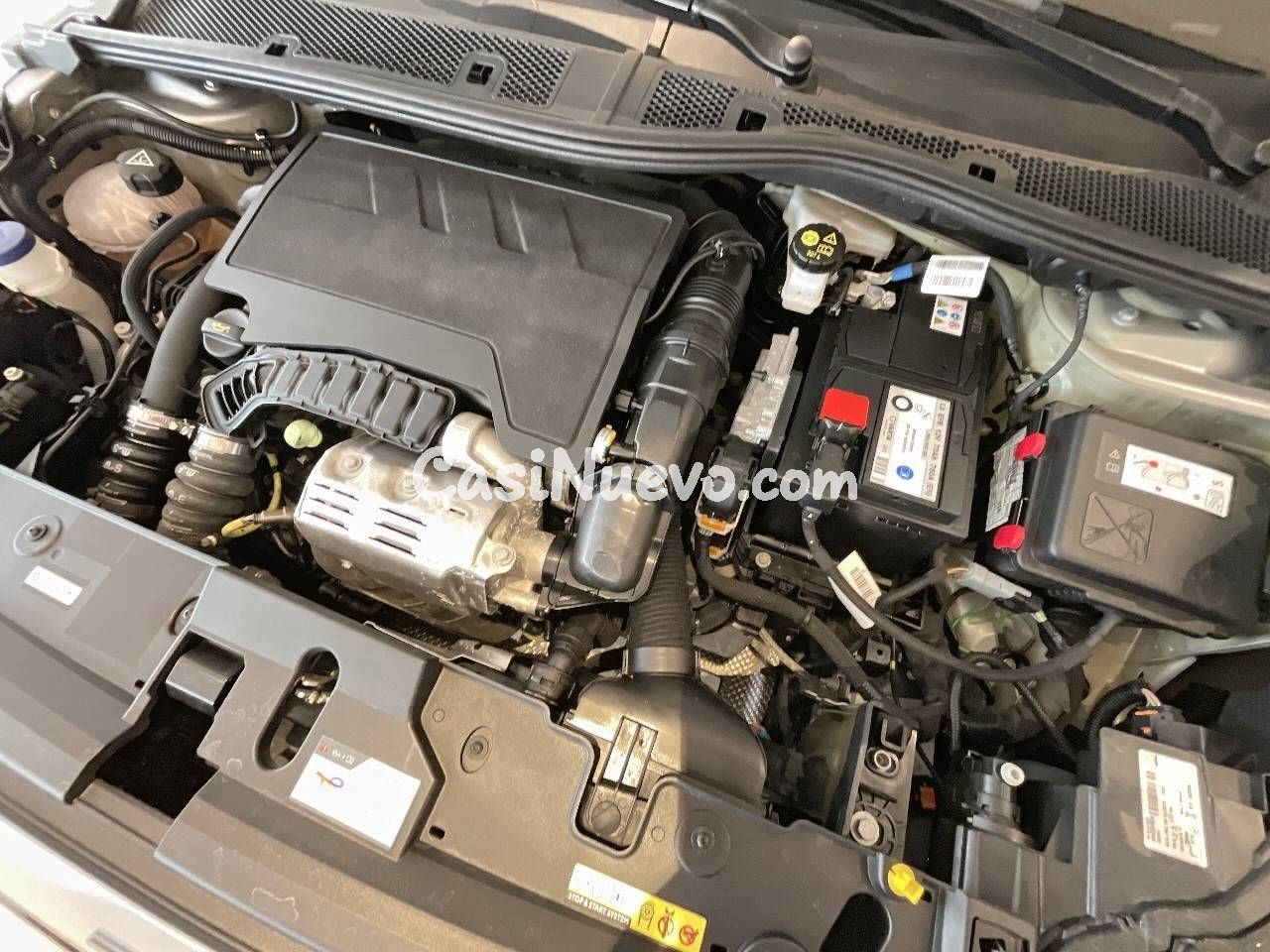 Peugeot 208 Puretech 100 Allure - foto 26