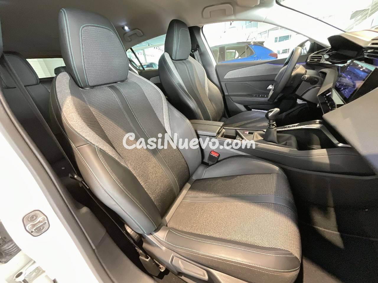 Peugeot 308 5P  Puretech 130 S&S MAN Allure Pack - foto 18