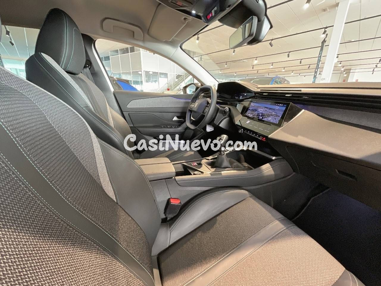 Peugeot 308 5P  Puretech 130 S&S MAN Allure Pack - foto 19