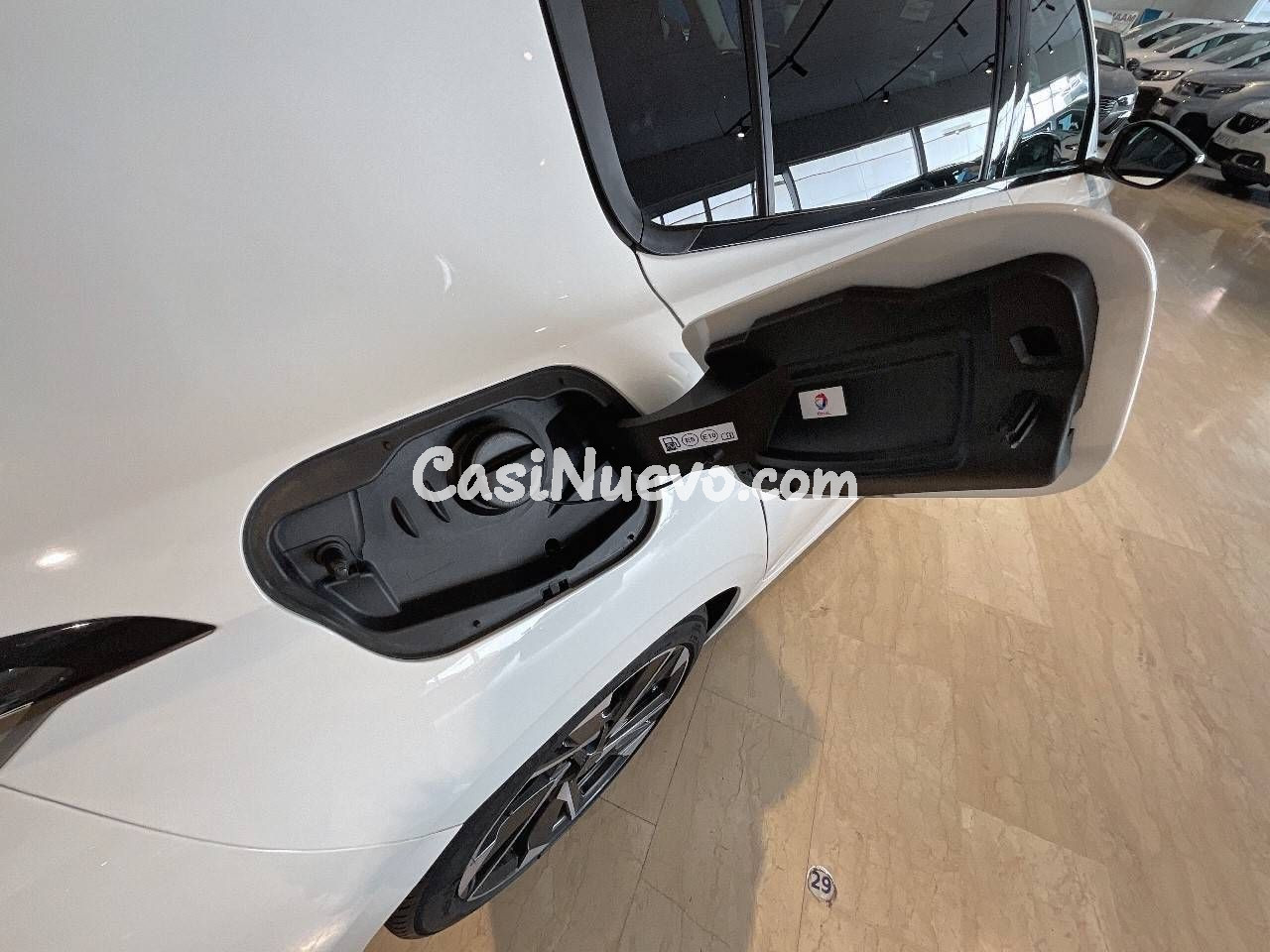 Peugeot 308 5P  Puretech 130 S&S MAN Allure Pack - foto 24