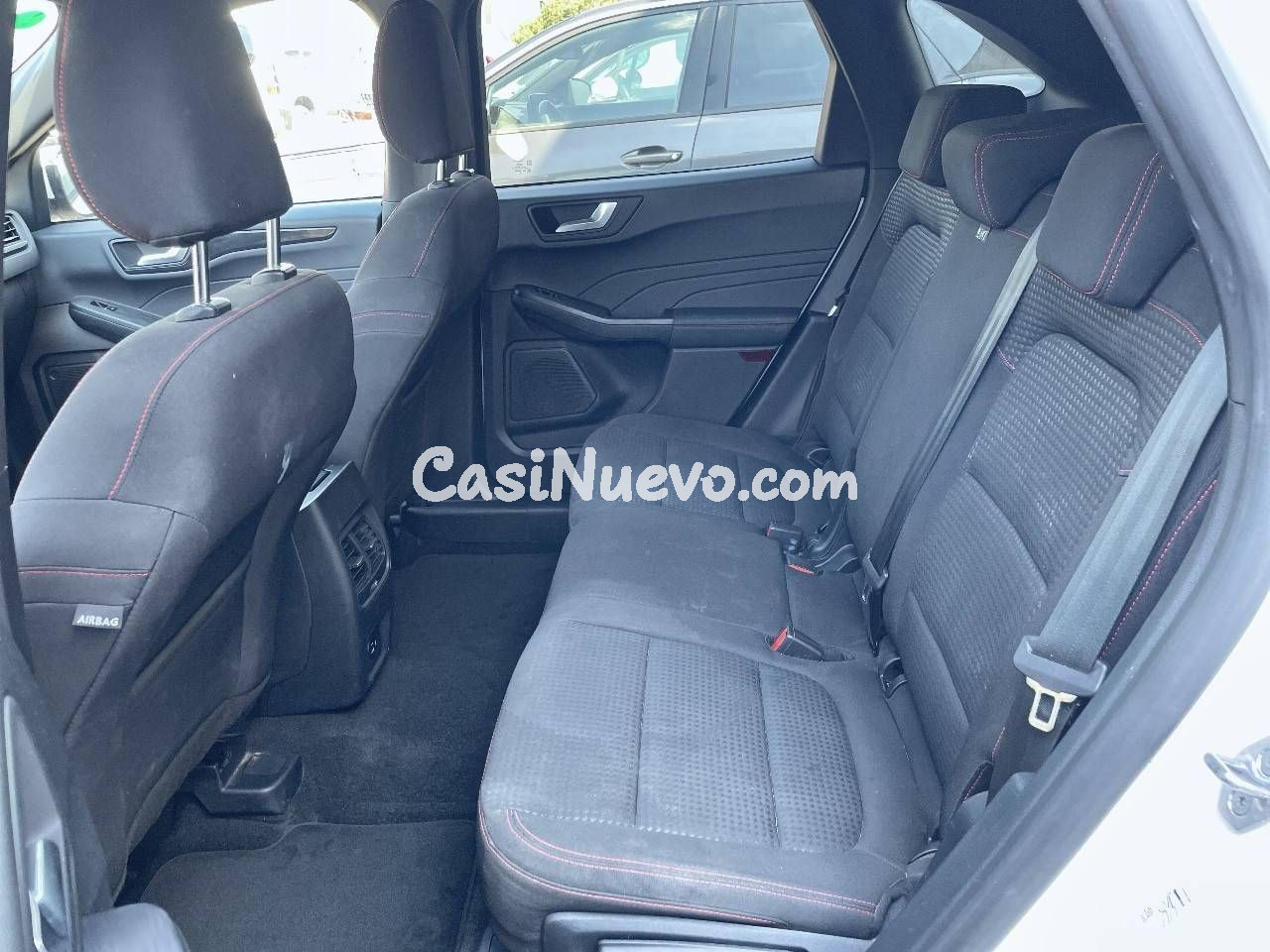 Ford Kuga 1.5T EcoBoost 110kW (150CV) ST-Line - foto 12