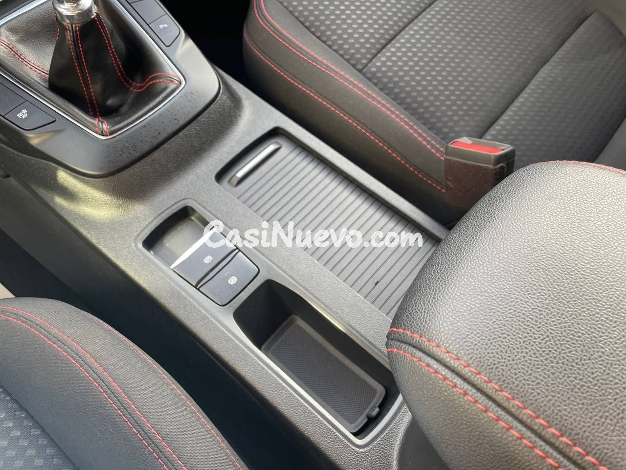 Ford Kuga 1.5T EcoBoost 110kW (150CV) ST-Line - foto 14