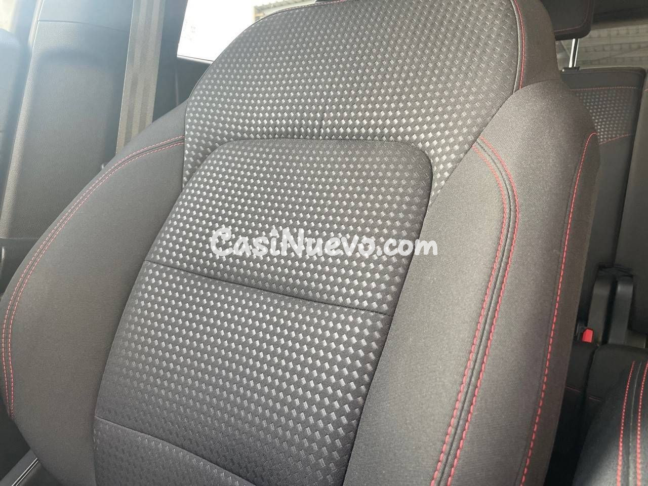 Ford Kuga 1.5T EcoBoost 110kW (150CV) ST-Line - foto 17