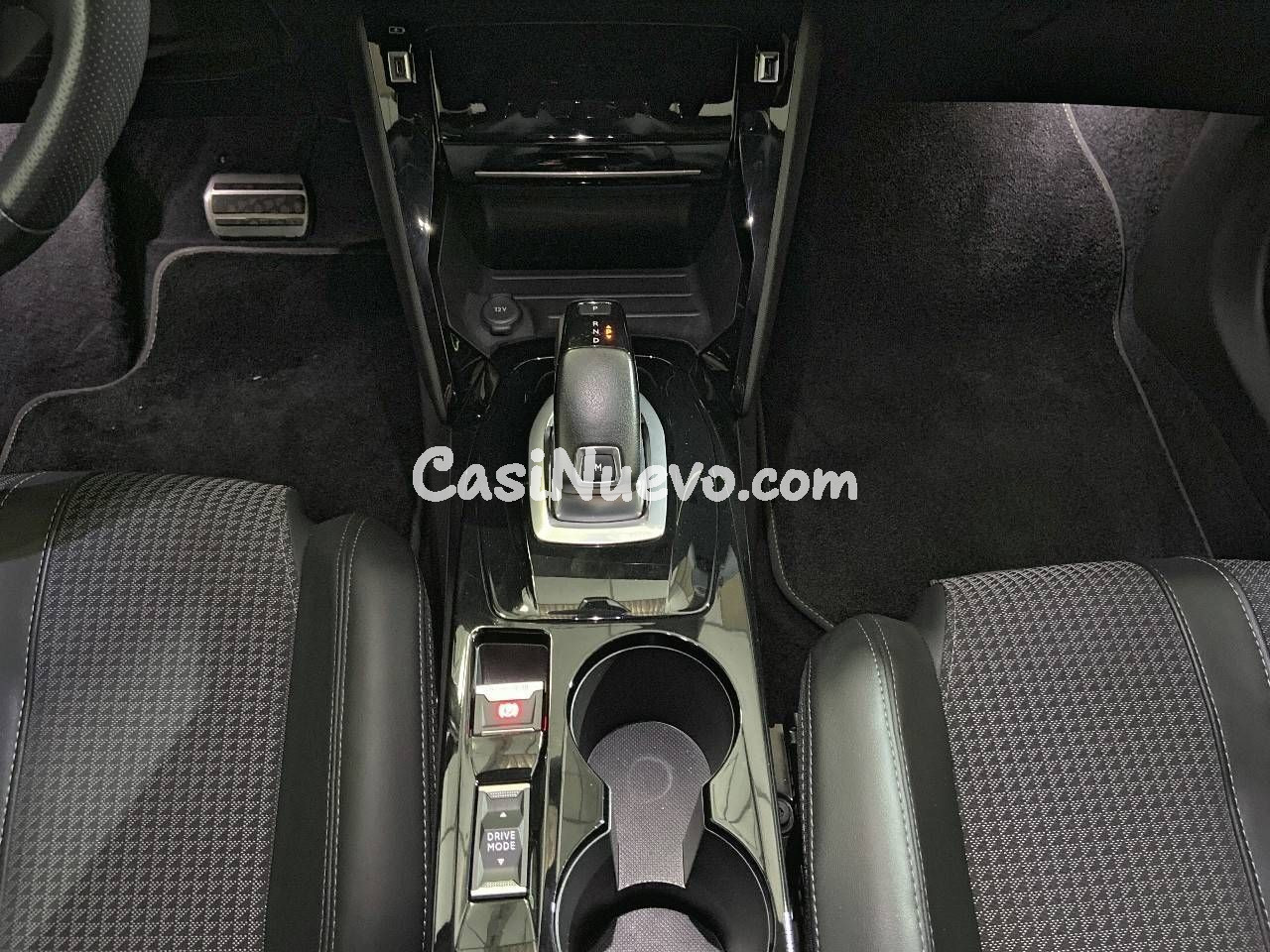 Peugeot 2008 BlueHDI 130 S&S EAT8 GT - foto 14