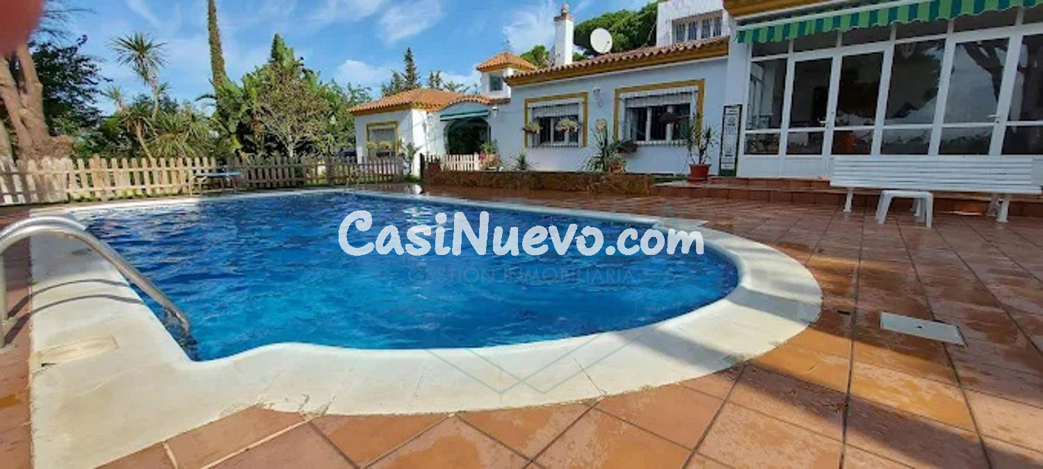 Espectacular finca de 7.000 m2, un complejo único e hipoteca