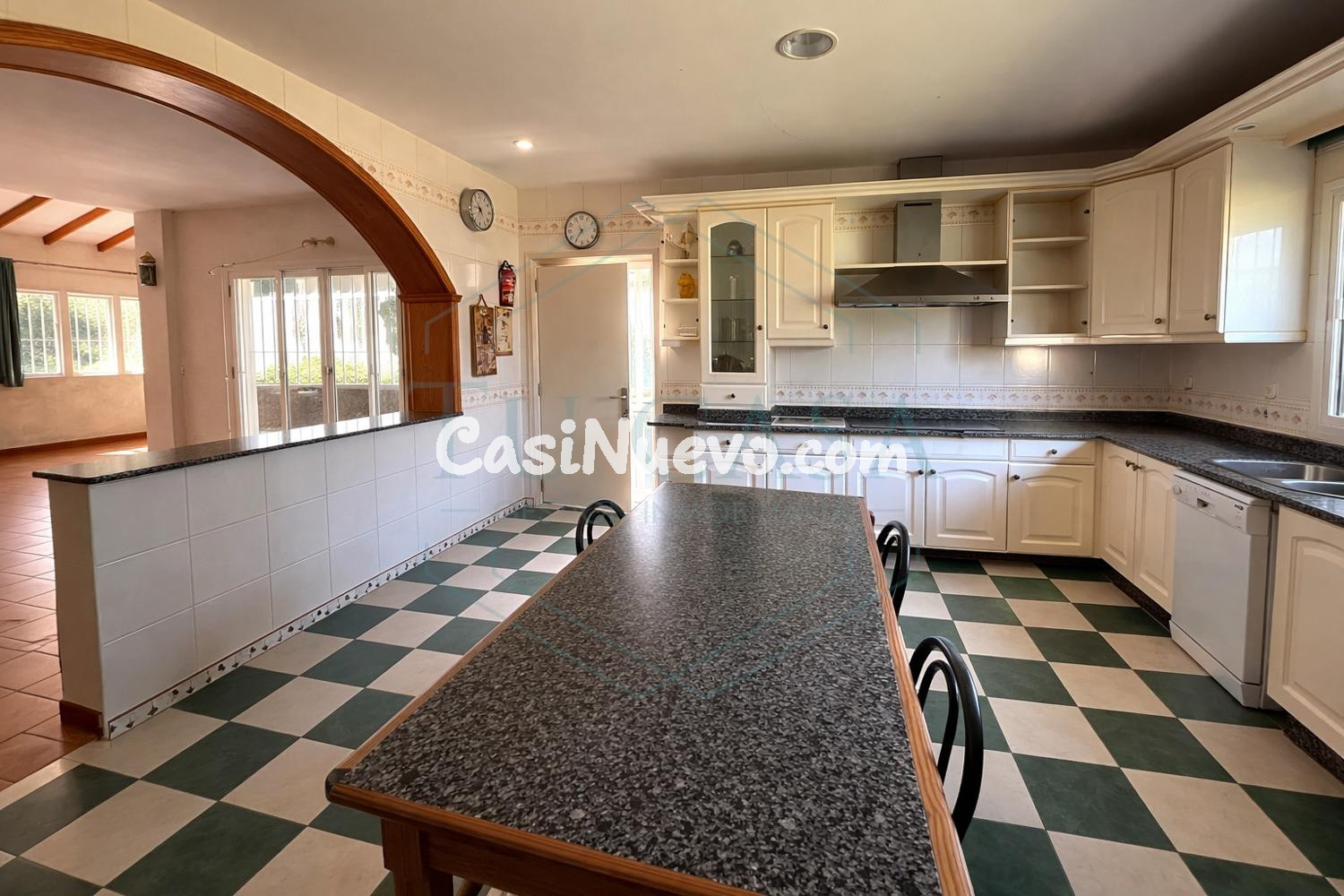 Espectacular finca de 7.000 m2, un complejo único e hipoteca - foto 14