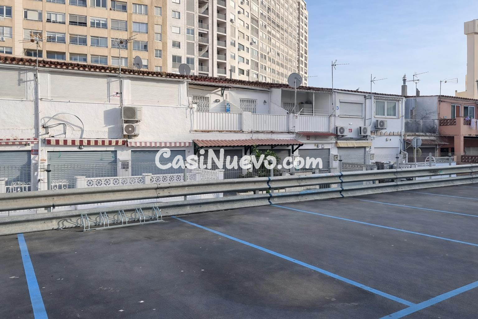 Plaza de parking en Empuriabrava - foto 9
