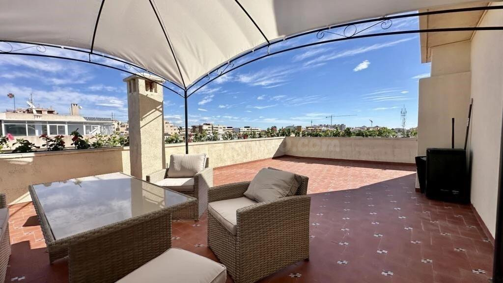 Apartamento Reformado en Los Altos – Excelente Ubicación con - foto 2