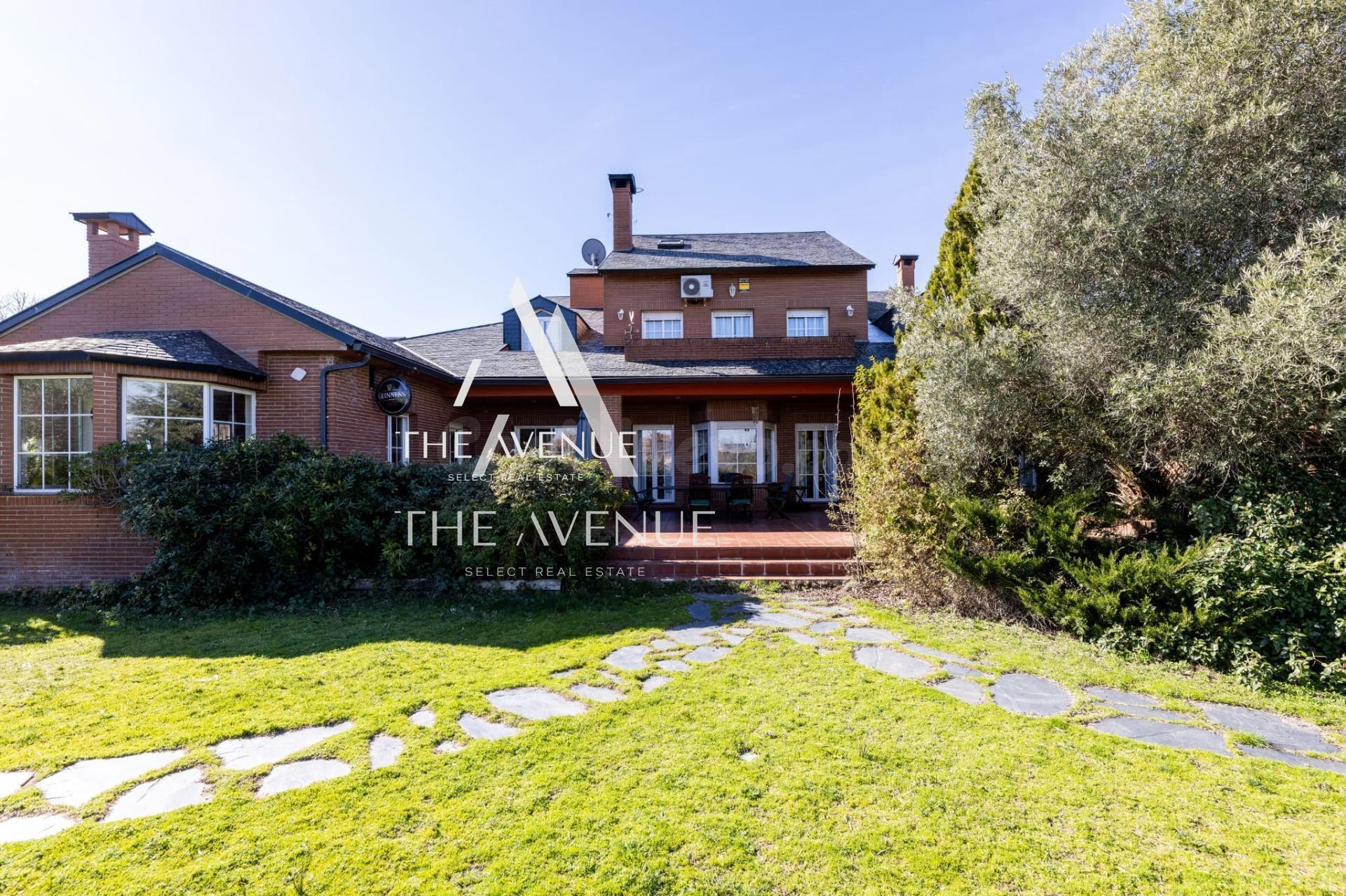 Chalet independiente de 1.000 m2 en Monte Rozas