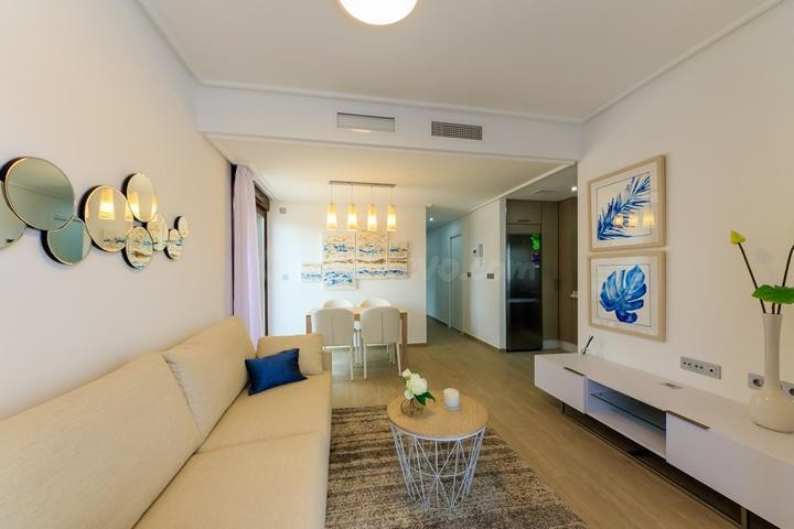 Venta de casa en Pilar de la horadada, de 115m2 con 3 dormitorios y 3 baños - foto 2