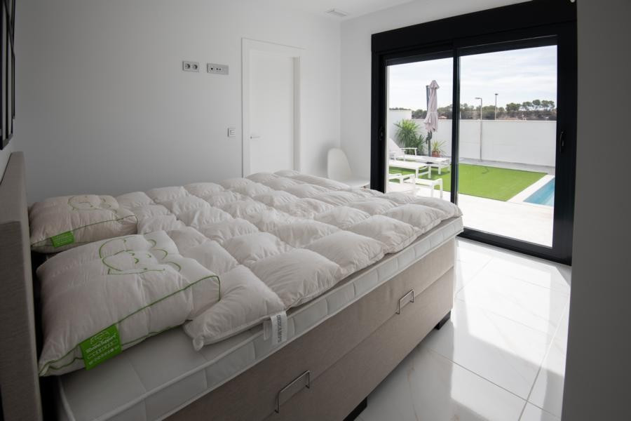 Venta de villa en Pilar de la horadada, de 112m2 con 3 dormi - foto 5