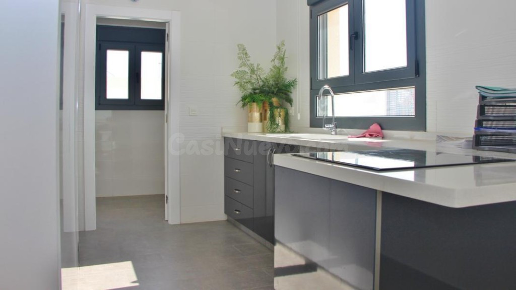 Venta de villa en Benijofar, de 120m2 con 3 dormitorios y 2  - foto 5