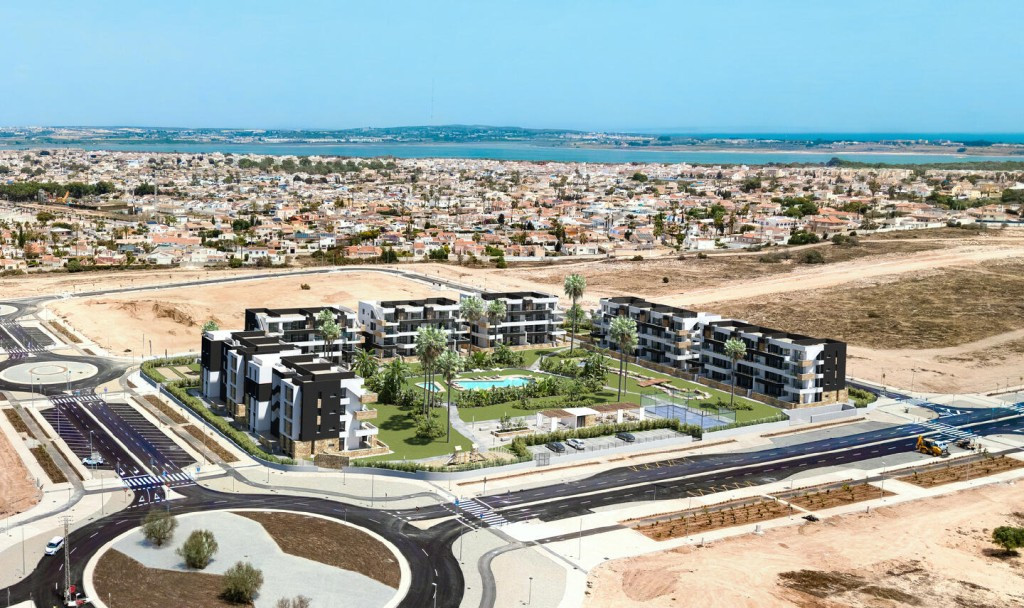 Venta de piso en Torrevieja, de 77m2 con 2 dormitorios y 2 baños con plaza de garaje