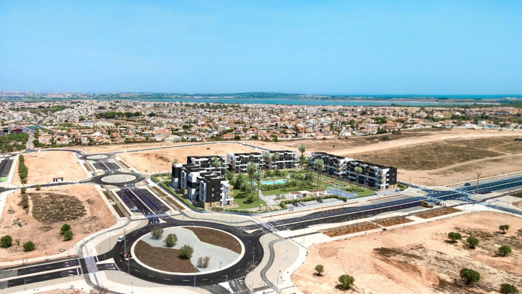 Venta de piso en Torrevieja, de 77m2 con 2 dormitorios y 2 b - foto 3