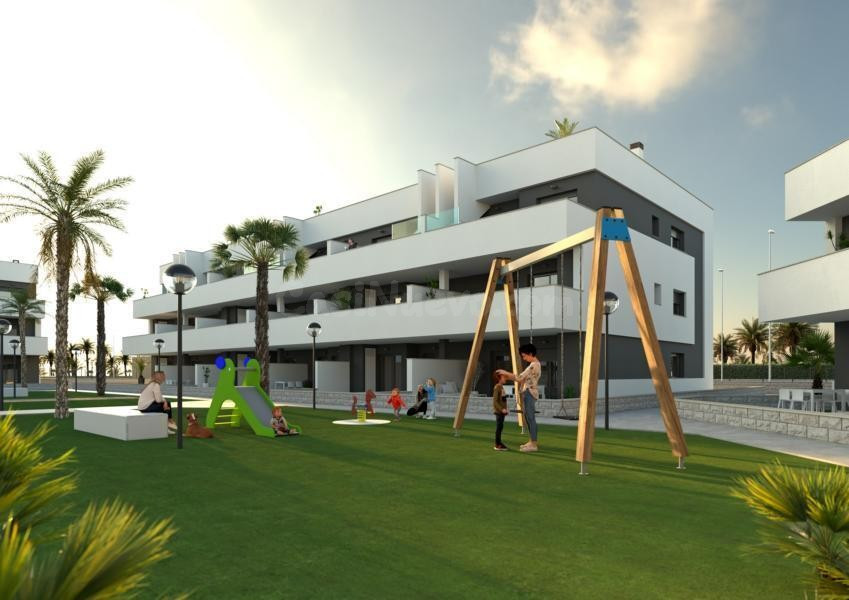 Venta de piso en Guardamar del segura, de 64m2 con 2 dormito - foto 5