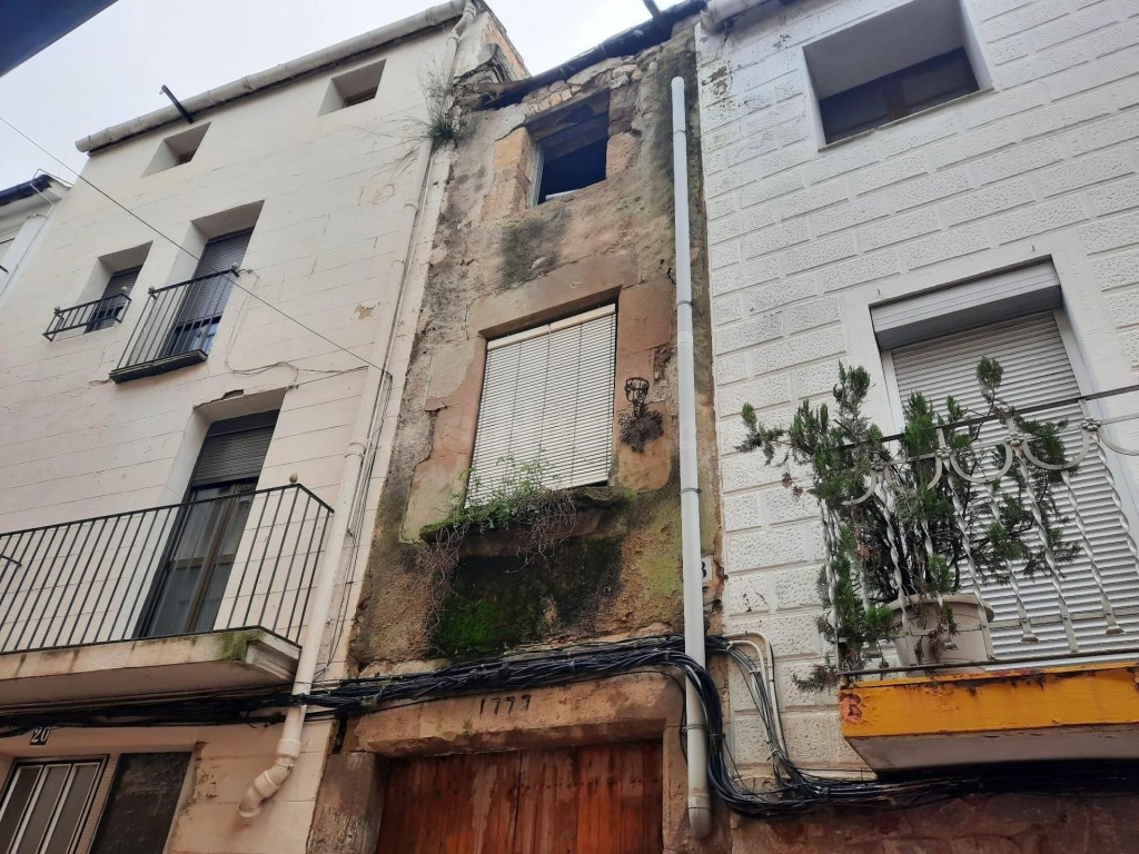 Donde otros ven casa antigua, tú ves oportunidad. - foto 4