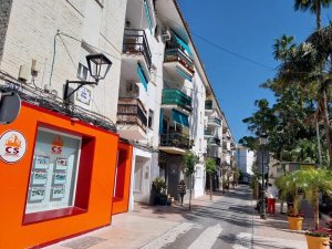 OPORTUNIDAD DE INVERSIÓN: PISO EN EL CENTRO DE ESTEPONA (INM - foto 5