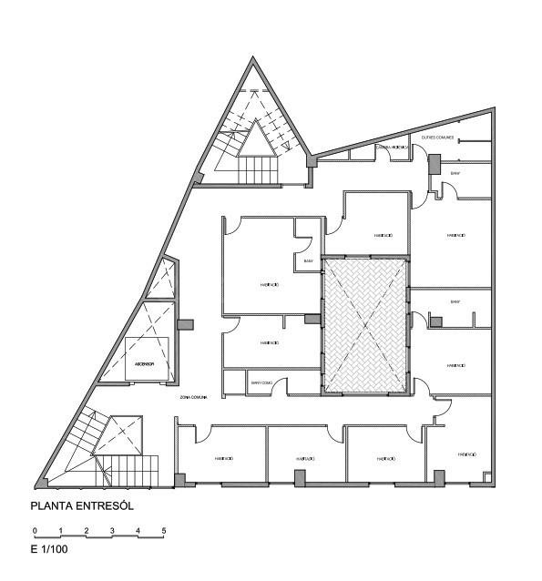 Hotel/Pensión en venta en Santa Coloma de Gramenet – Libre s - foto 3