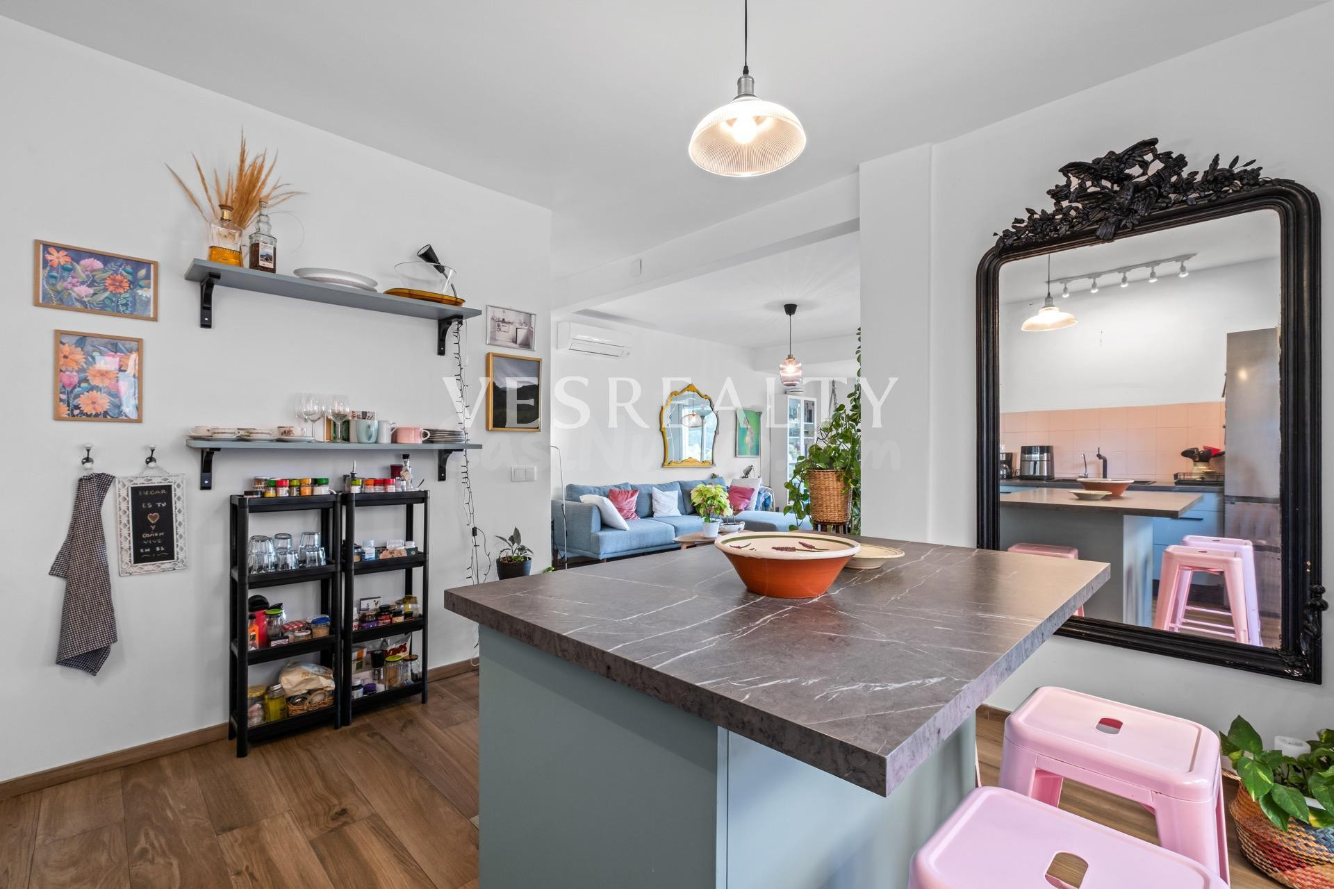 Amplio apartamento en alquiler con terrazas y cerca de la pl - foto 5