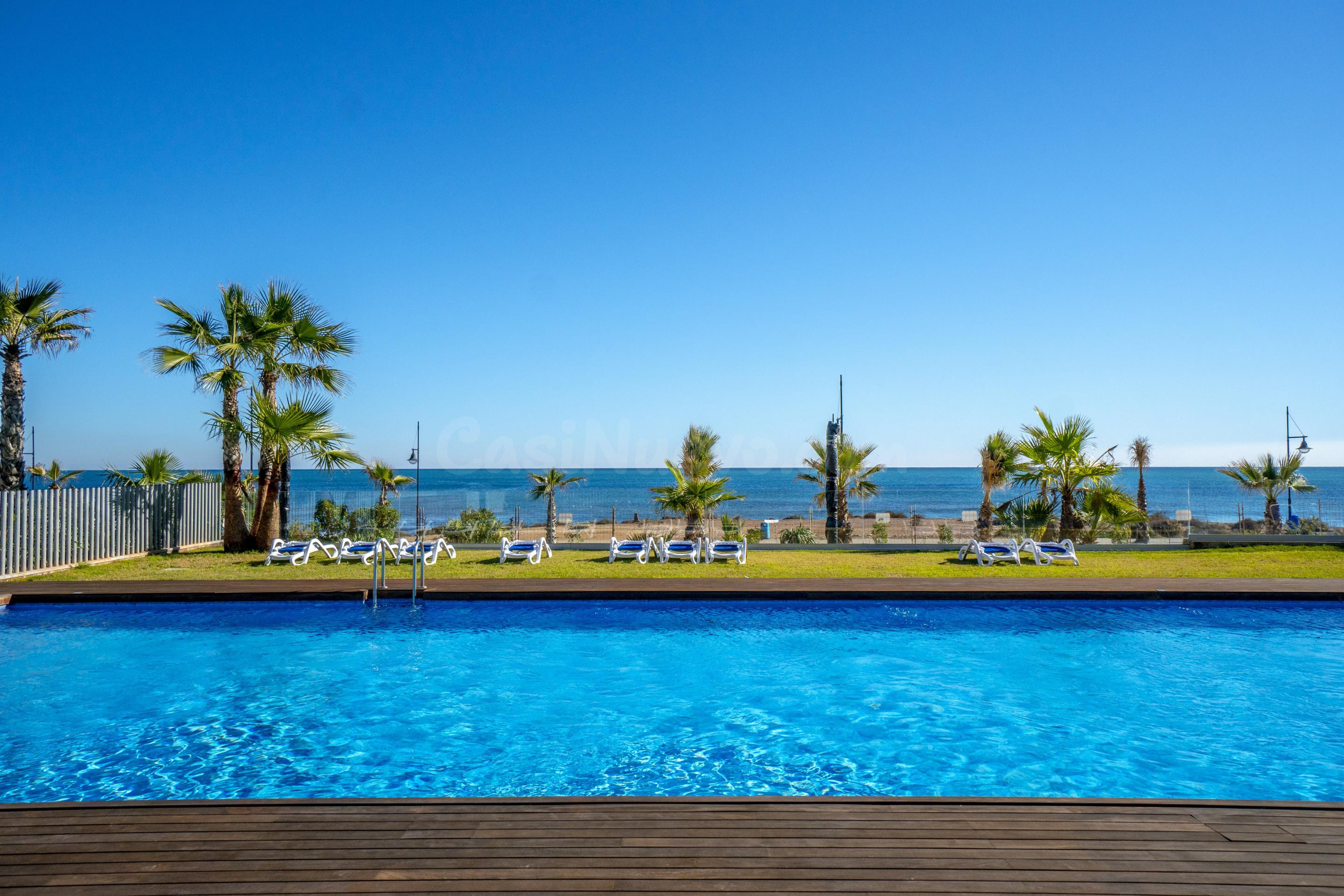 APARTAMENTO DE 3 DORMITORIOS Y 2 BAÑOS CON VISTAS AL MAR EN  - foto 5