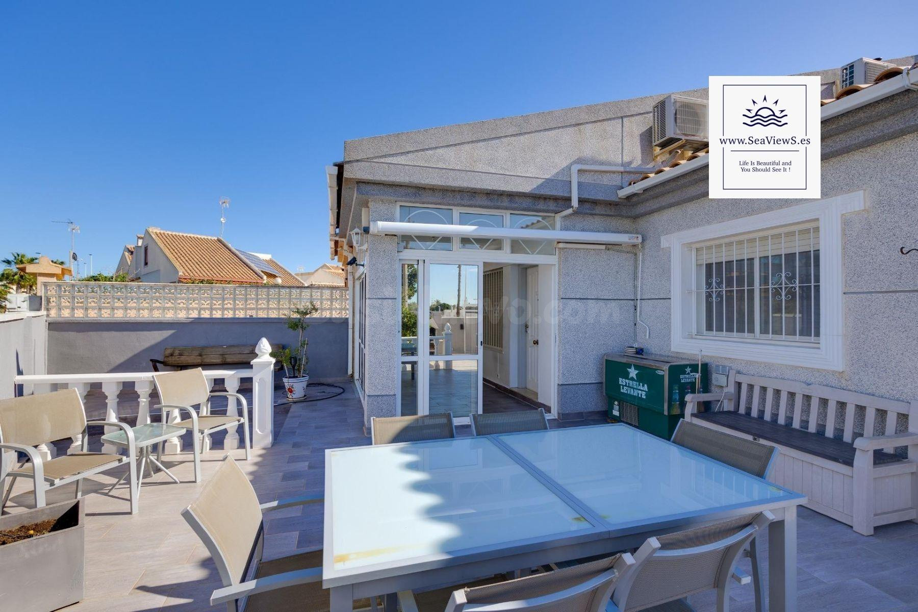 Casa pareada, recién reformada y espaciosa (aprox. 70 m2 + t