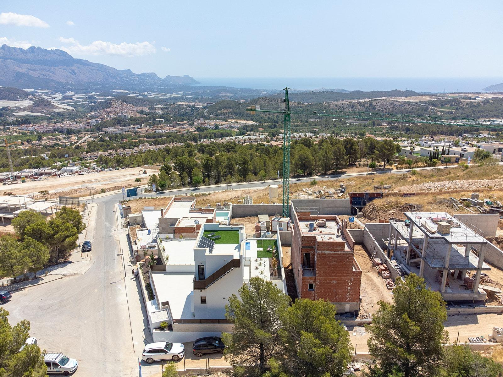 Impresionantes villas de nueva construcción en Polop con vis - foto 4