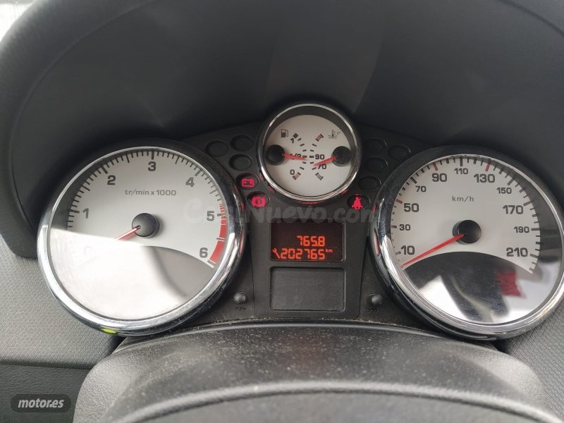 Peugeot 207 - foto 4