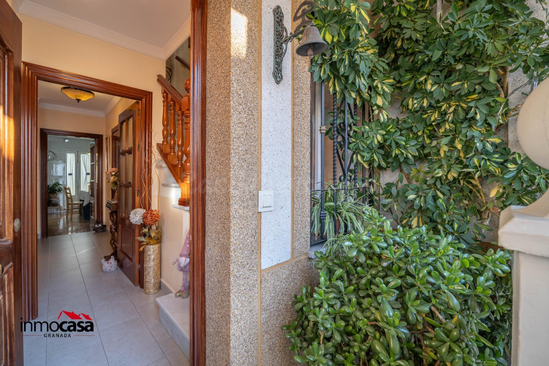 Amplia vivienda Unifamiliar con grandes estancias y excelent - foto 4