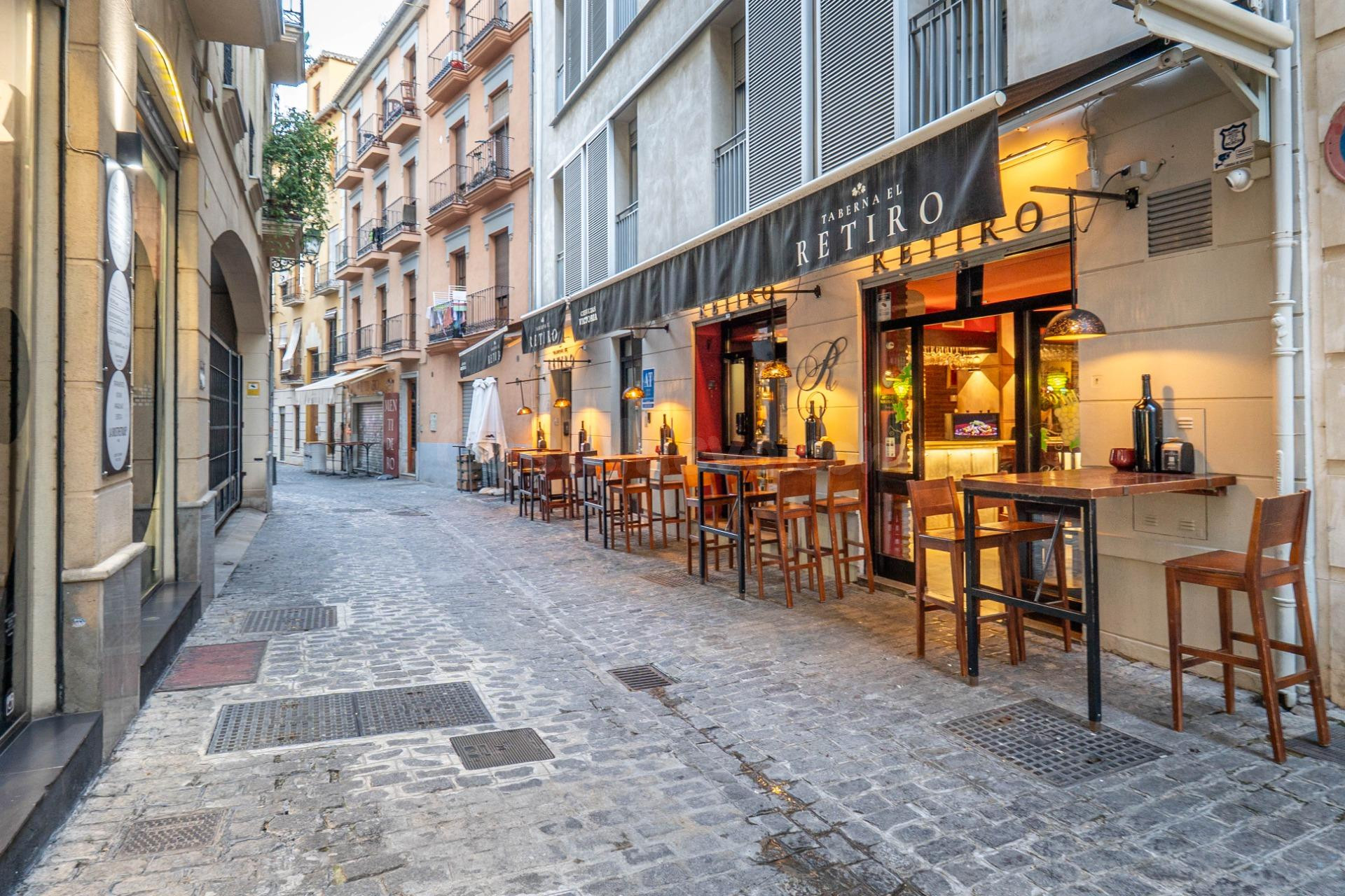 Oportunidad Única: Traspaso de Restaurante Emblemático "EL R