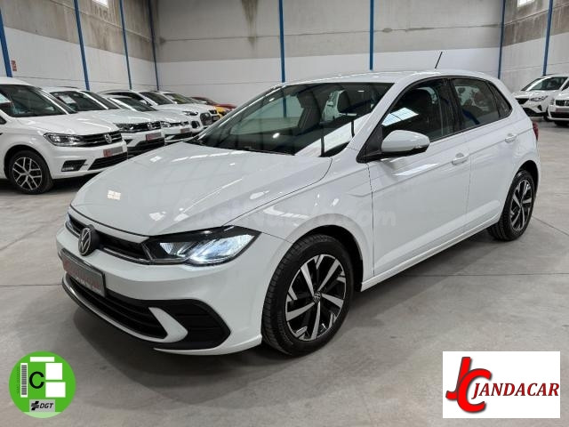 VOLKSWAGEN - Polo